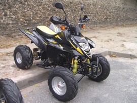 [JPG] quad sportif